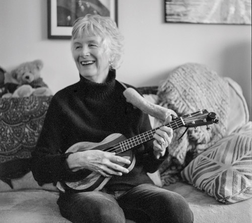 Mary plays the ukulele